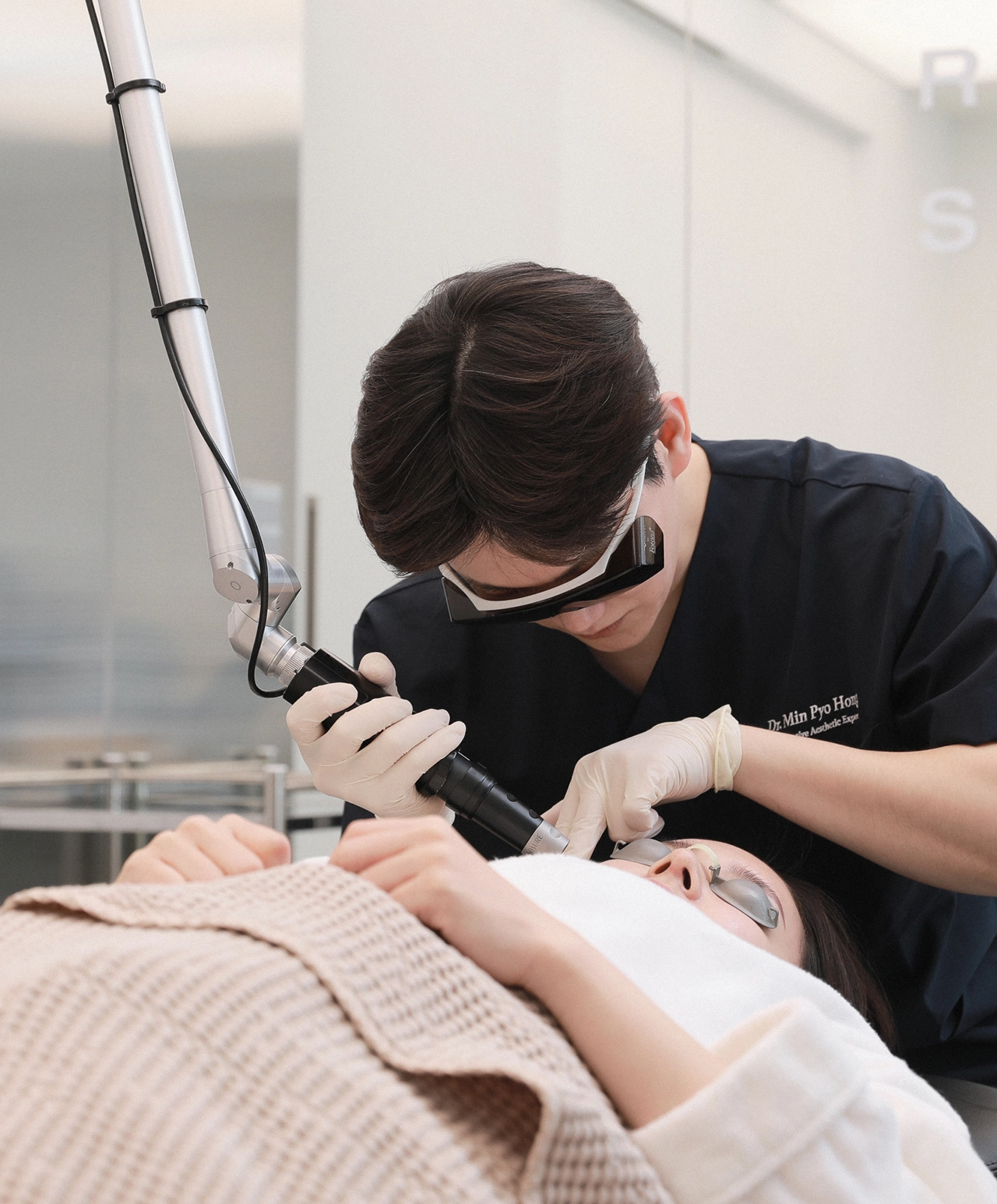 Tatto Removal 이미지